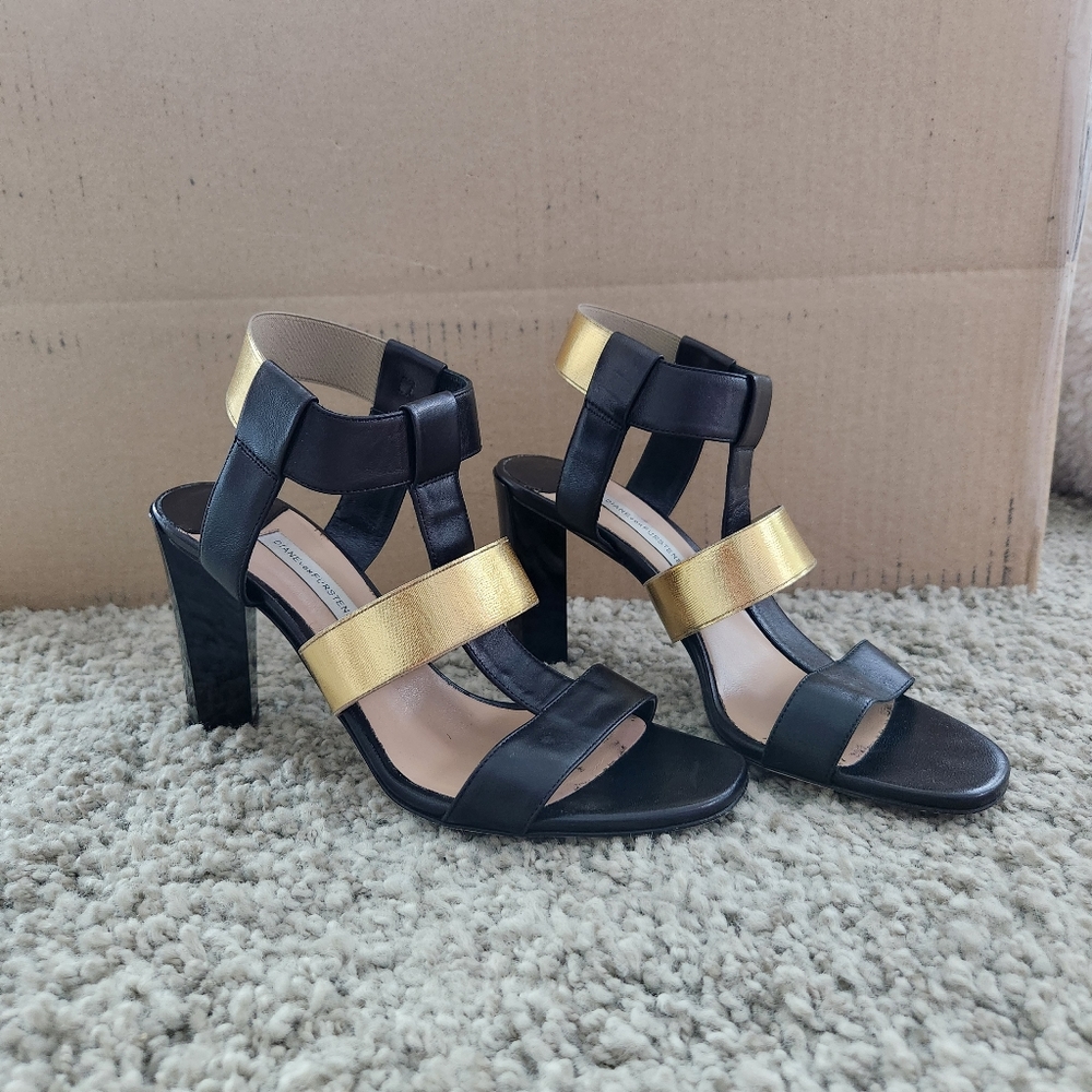 Diane Von Furstenberg high heels size 7